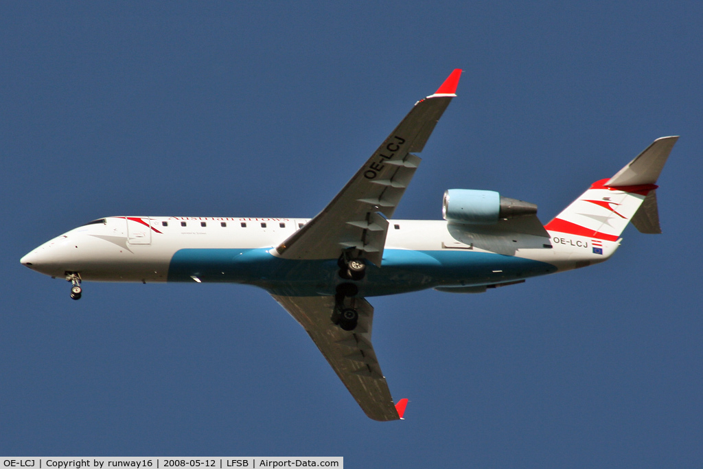 OE-LCJ, 1996 Canadair CRJ-200LR (CL-600-2B19) C/N 7142, Tyrolean inbound from Vienna landing on rwy 34