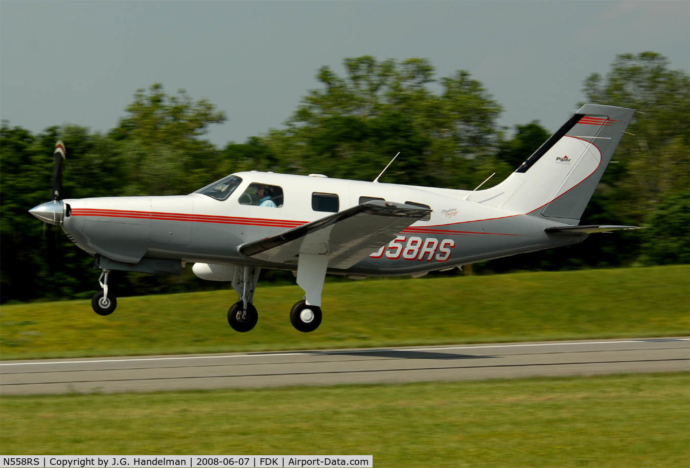 N558RS, 1998 Piper PA-46-350P Malibu Mirage C/N 4636172, Take off at FDK AOPA Fly In