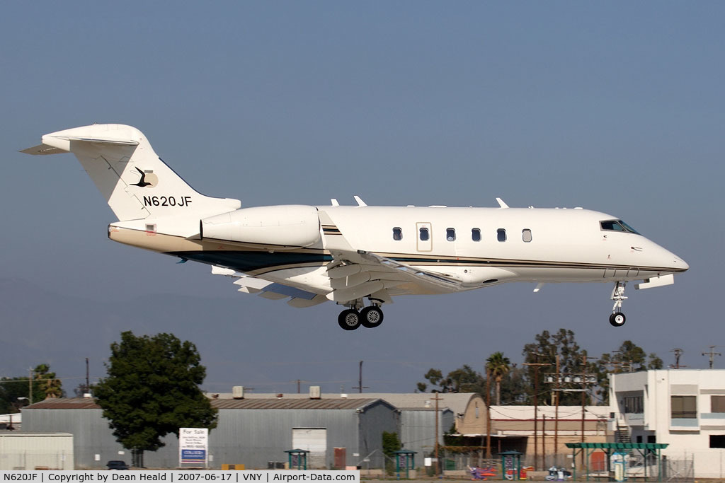 N620JF, 2005 Bombardier Challenger 300 (BD-100-1A10) C/N 20059, Shearwater Air II LLC Bombardier BD-100-1A10 Challenger 300 landing RWY 16R.