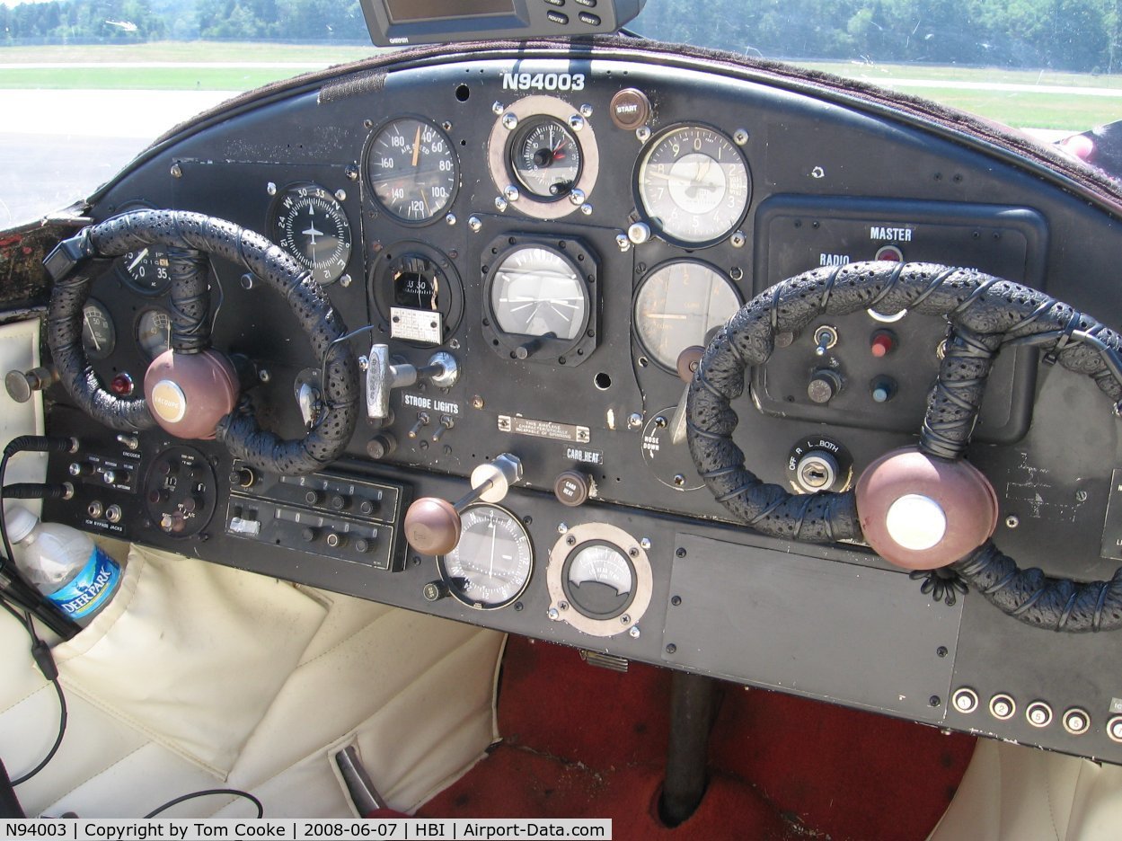N94003, 1946 Erco 415C Ercoupe C/N 1326, Ercoupe cockpit