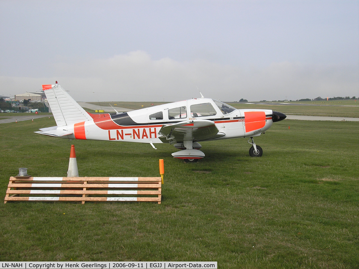 LN-NAH, Piper PA-28-181 Cherokee Archer II C/N 28-7690194, Jersey Airport , Channel Islands