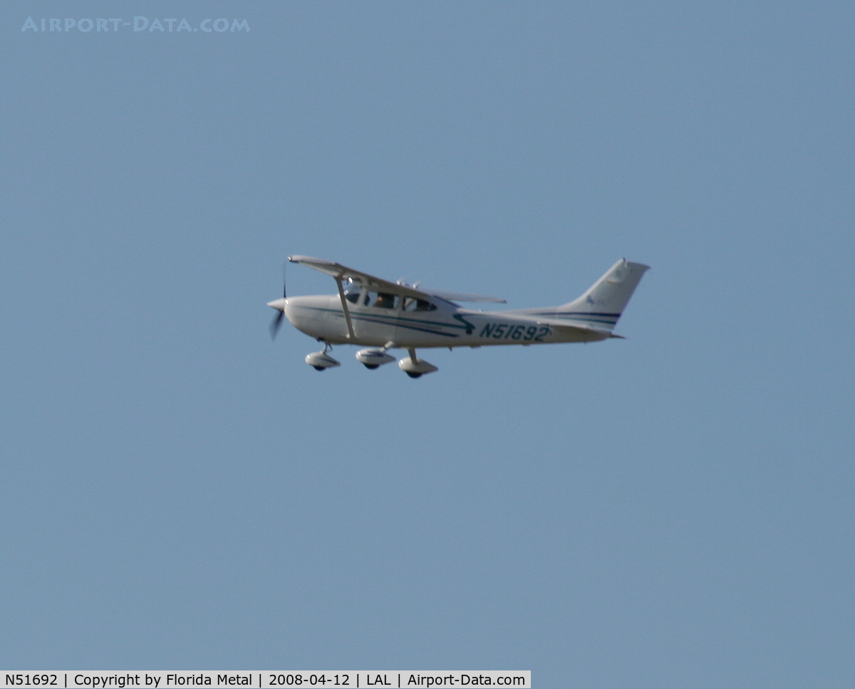 N51692, 2002 Cessna 182T Skylane C/N 18281086, Cessna 182T