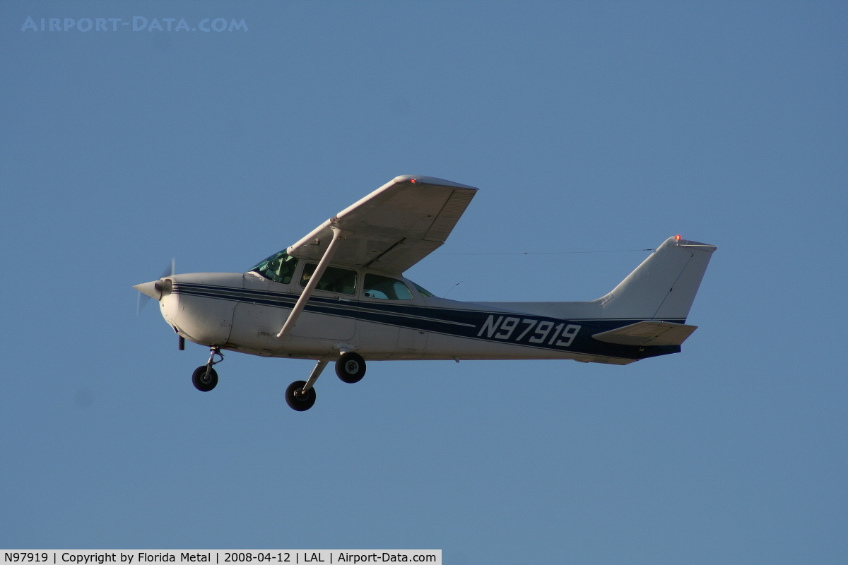 N97919, 1984 Cessna 172P C/N 17276239, Cessna 172