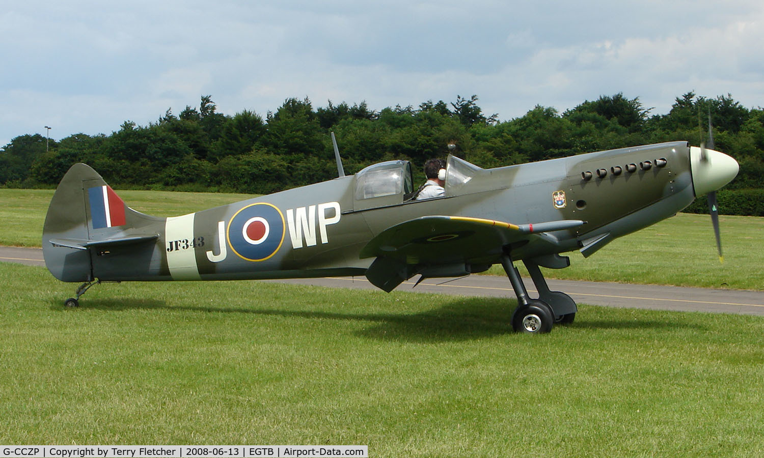G-CCZP, 2005 Supermarine Aircraft Spitfire Mk.26 C/N PFA 324-14062, This Spitfire MK26 also waers Serial JF343 and was a visitor to Wycombe Air Park