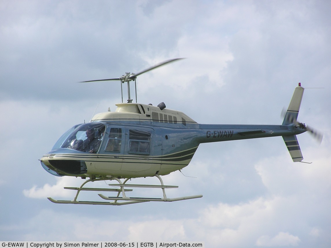 G-EWAW, 1987 Bell 206B-3 JetRanger III C/N 3955, Jet Ranger visiting Booker