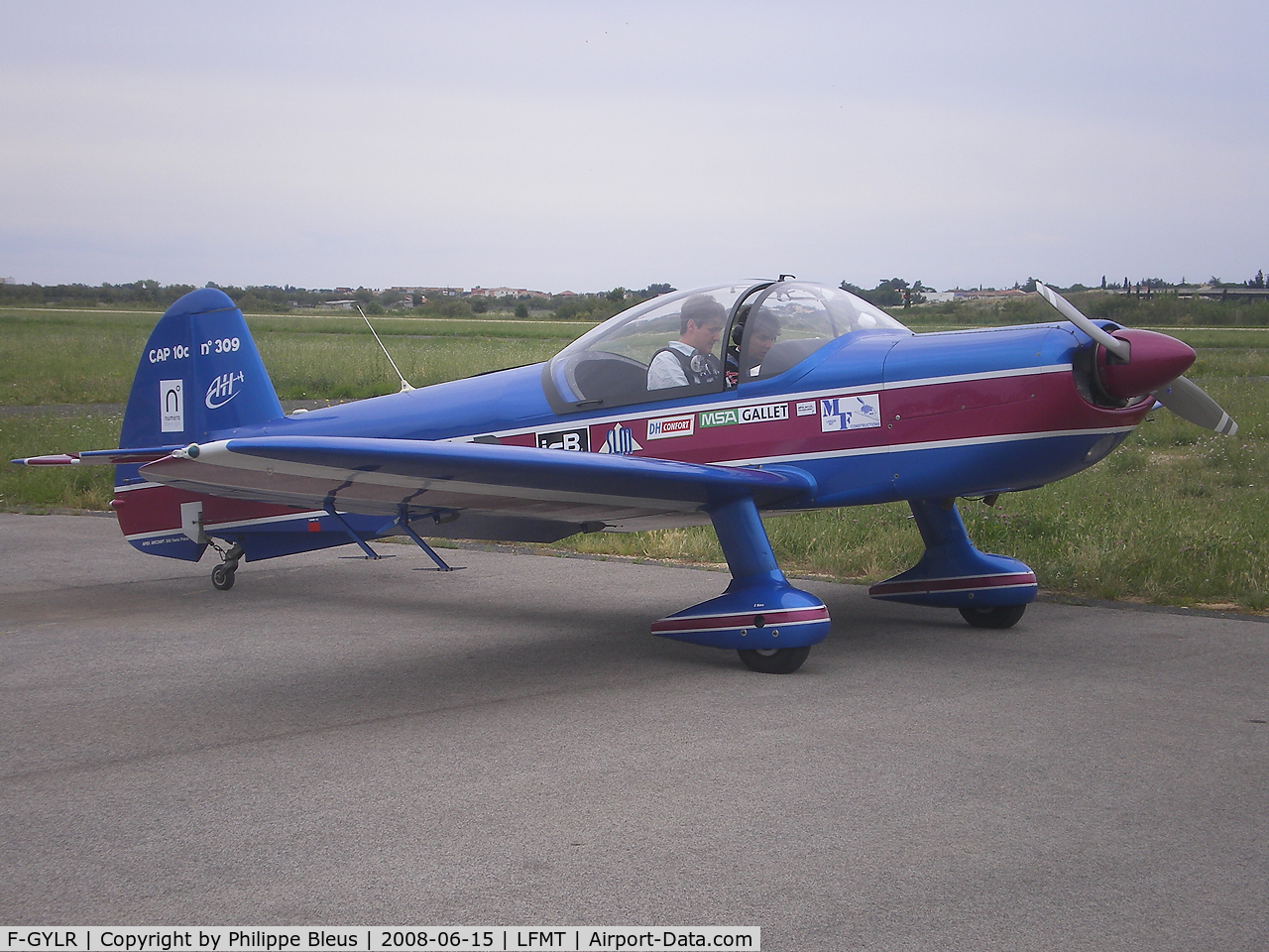F-GYLR, Mudry CAP-10C C/N 309, Back to the parking of the 