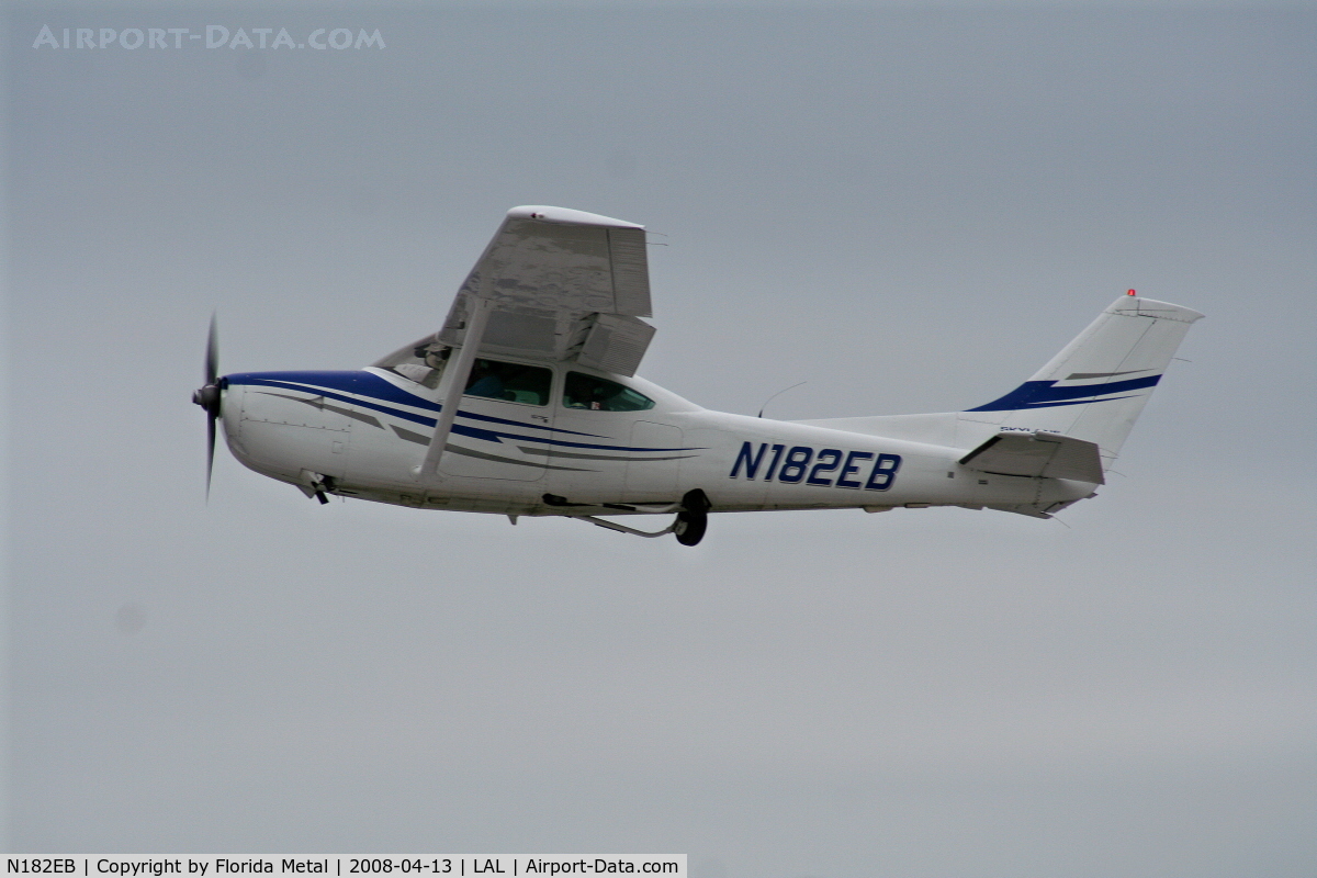 N182EB, Cessna R182 Skylane RG C/N R18201520, Cessna R182
