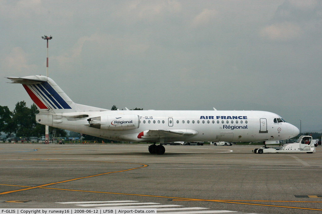 F-GLIS, 1995 Fokker 70 (F-28-0070) C/N 11540, Push-back Air France to Paris CDG