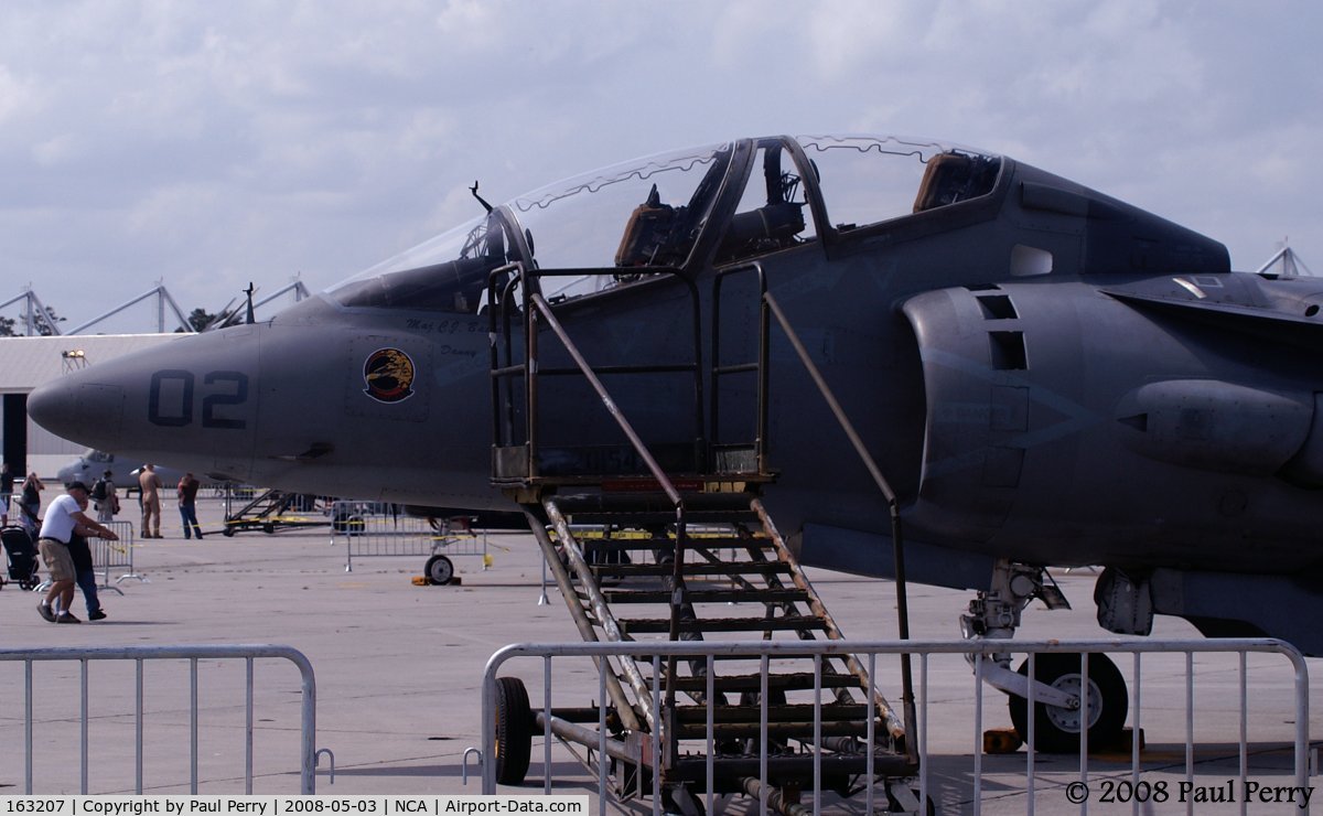 163207, McDonnell Douglas TAV-8B Harrier II C/N T009, The prominant cockpits of one of VMAT-203's girls