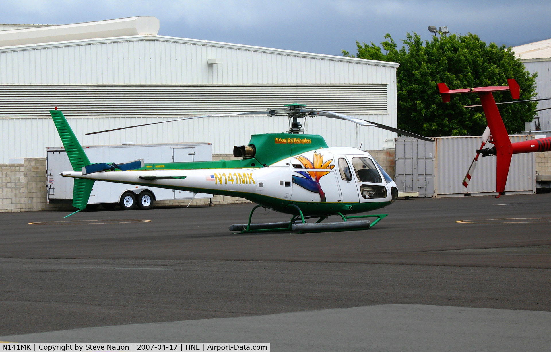 N141MK, 1990 Eurocopter AS-350BA Ecureuil C/N 2424, Makani Kai 1990 Eurocopter AS 350 BA @ Honolulu, HI