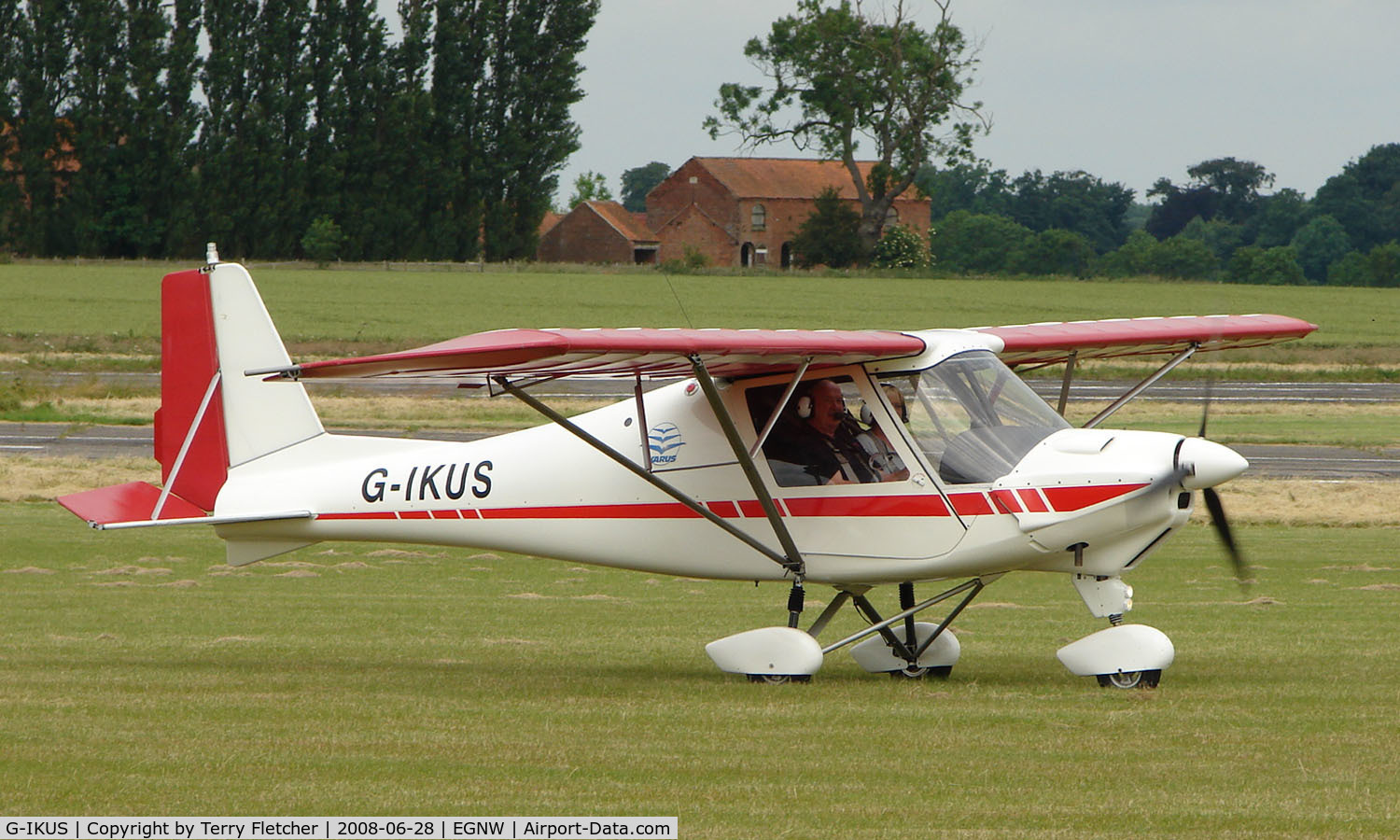 G-IKUS, 2004 Comco Ikarus C42 FB UK C/N PFA 322-14130, Ikarus C42 at Wickenby Wings and Wheels 2008