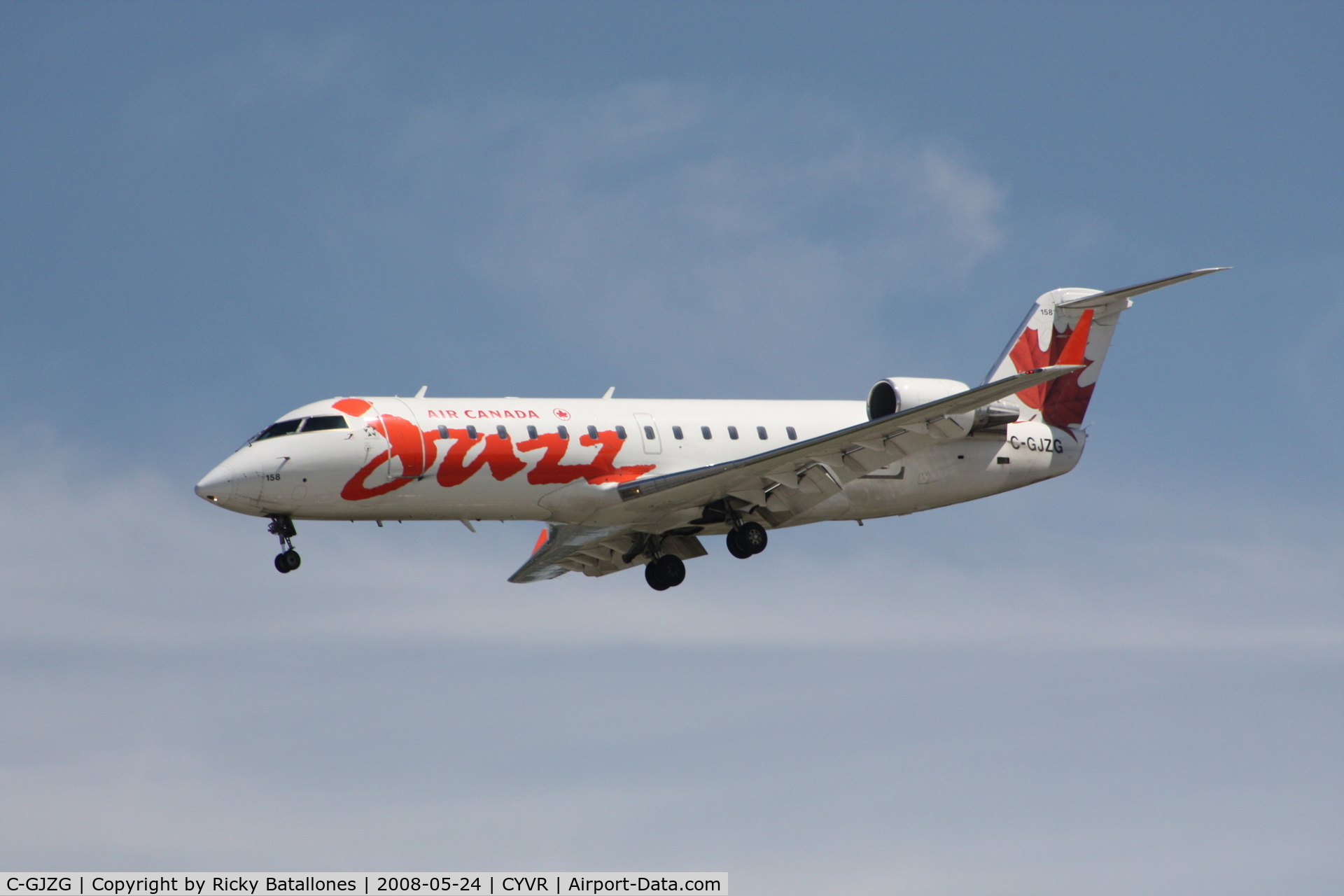 C-GJZG, 2001 Bombardier CRJ-200ER (CL-600-2B19) C/N 7561, Air Canada Jazz