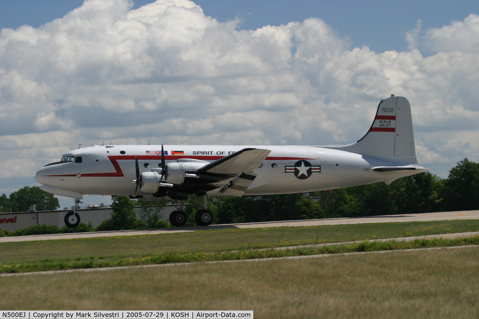 N500EJ, 1945 Douglas C-54E Skymaster (DC-4A) C/N DO316, Oshkosh 2005