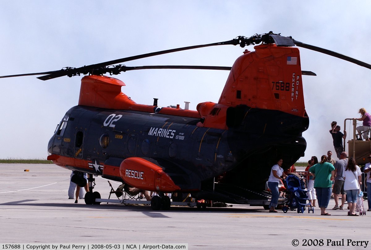 157688, Boeing Vertol HH-46E Sea Knight C/N 2587, Dropped in on a shot hop from MCAS Cherry Point