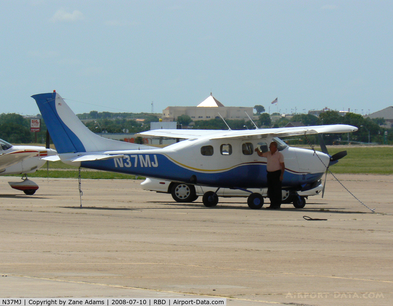 N37MJ, 1980 Cessna P210N Pressurised Centurion C/N P21000552, At Dallas Redbird (Executive) Airport