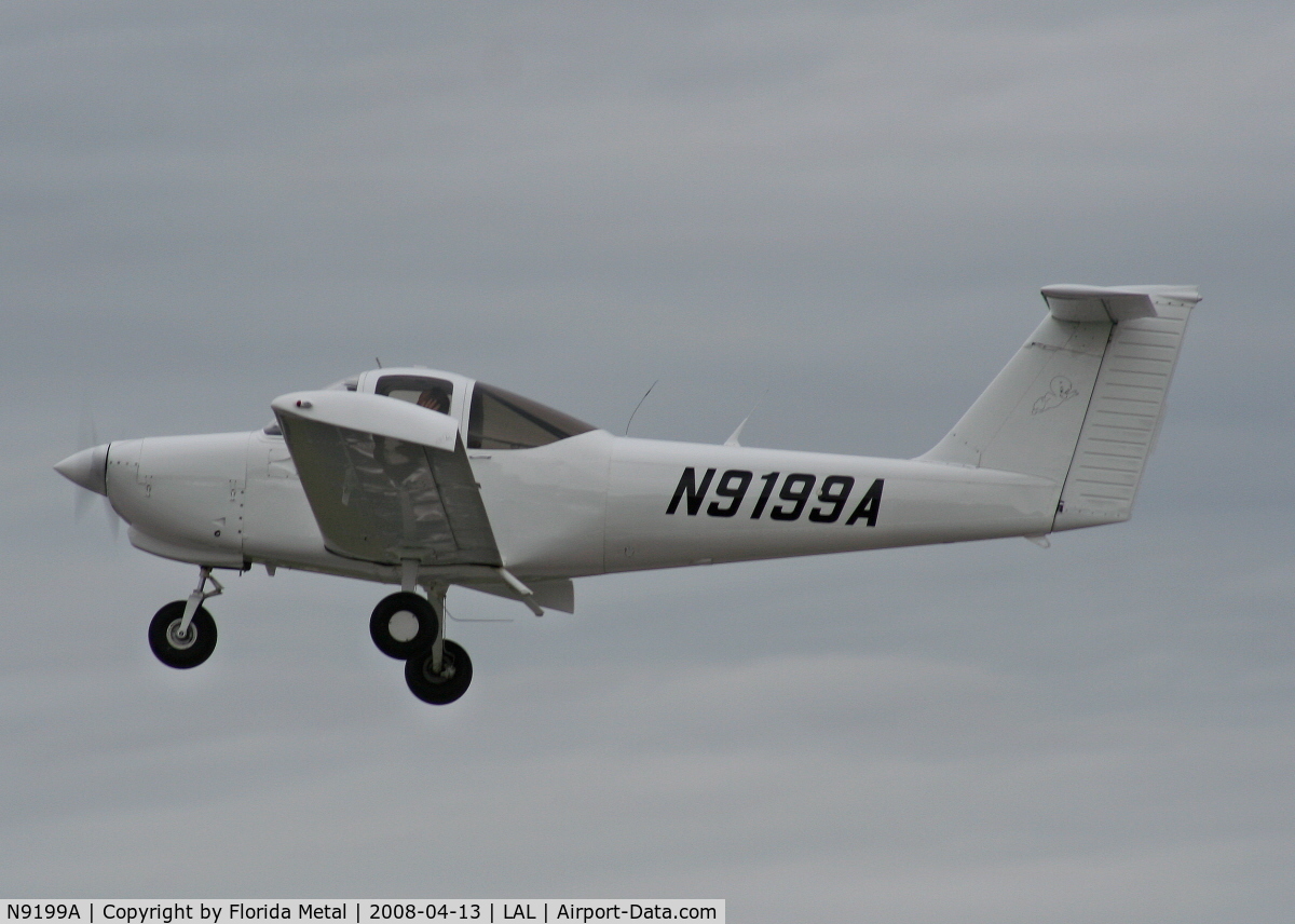 N9199A, 1982 Piper PA-38-112 Tomahawk C/N 38-82A0111, Piper PA-38