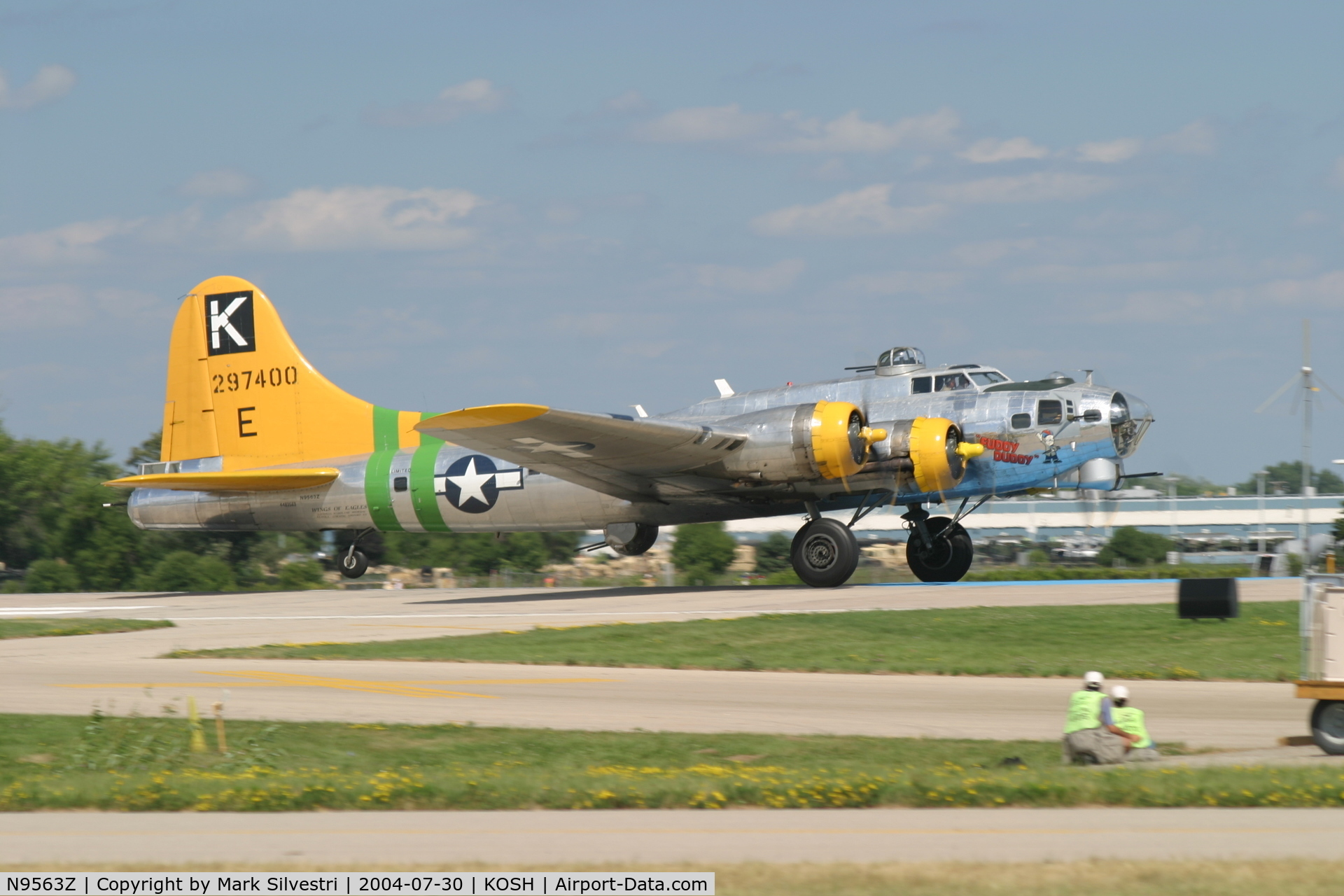 N9563Z, 1944 Boeing B-17G Flying Fortress C/N 32204, Oshkosh 2004