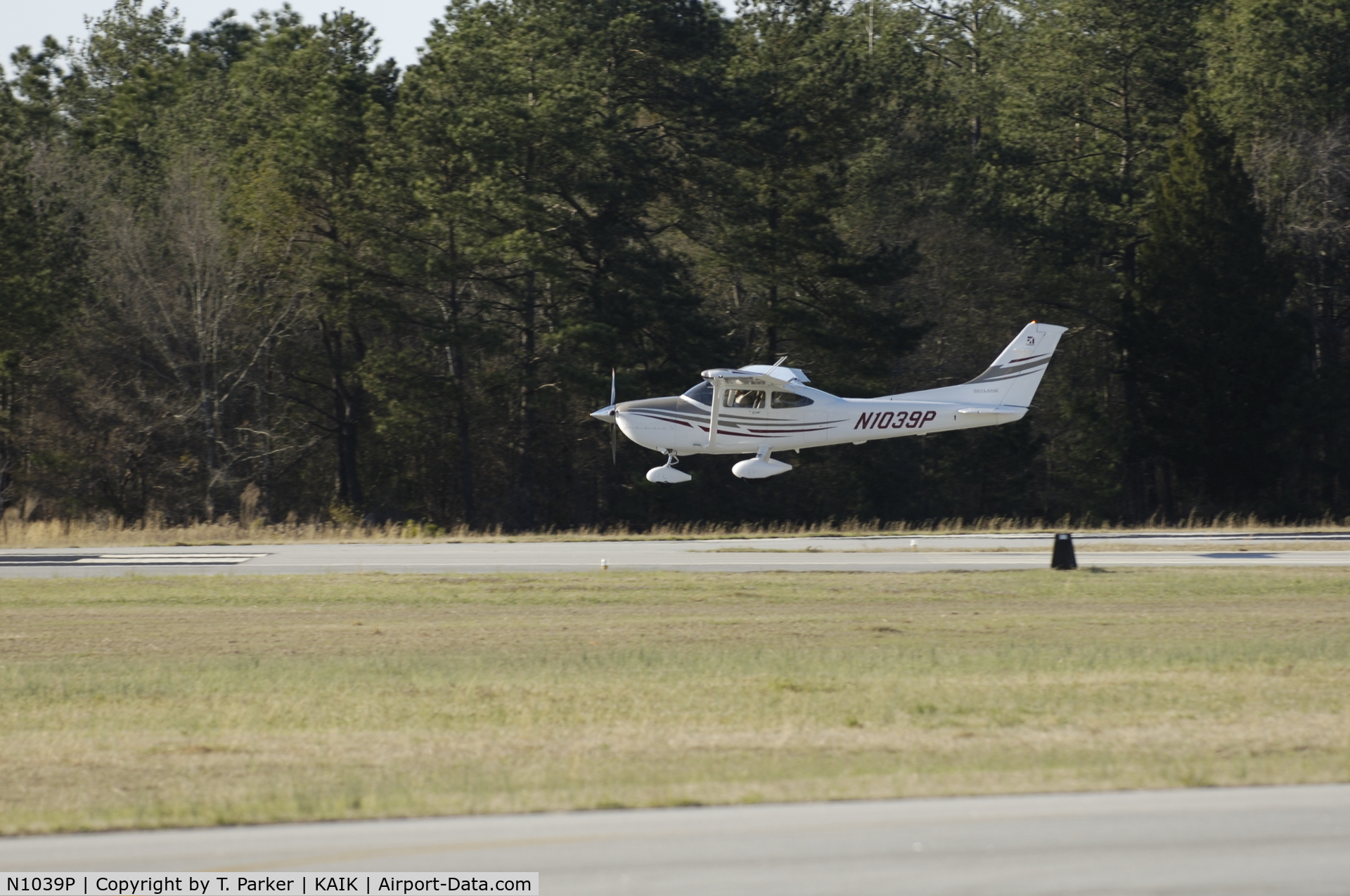 N1039P, 2005 Cessna 182T Skylane C/N 18281566, Flying