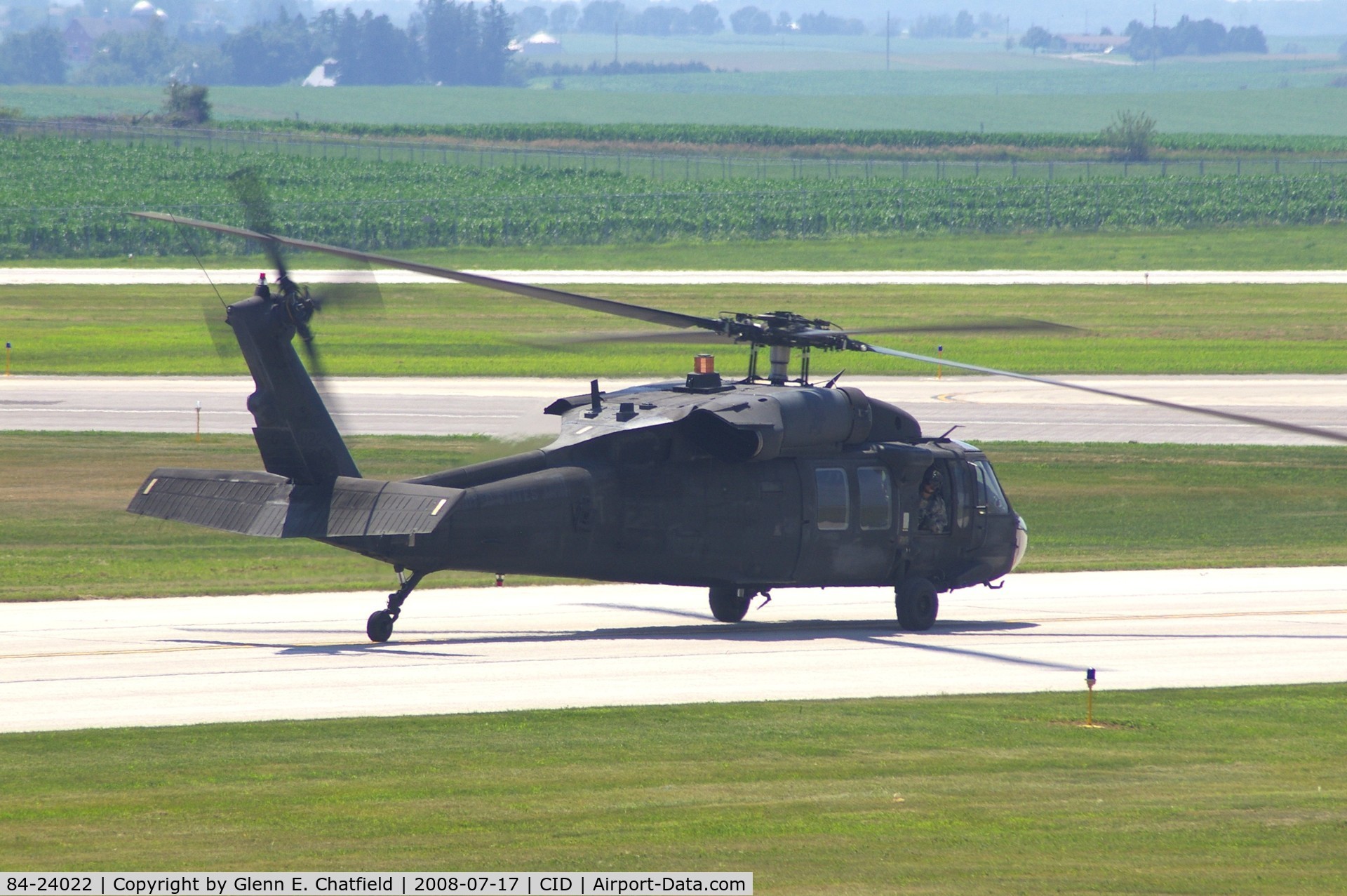 84-24022, 1986 Sikorsky EH-60A Black Hawk C/N 70-969, EH-60A taxiing for departure