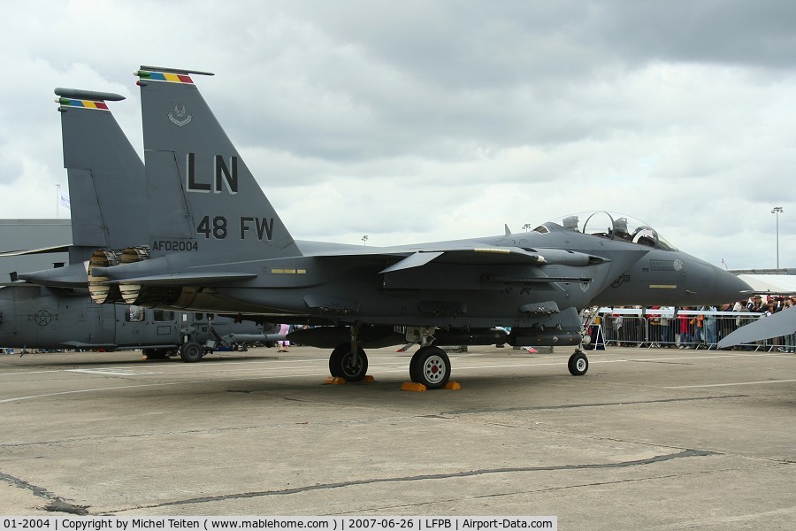 01-2004, 2001 McDonnell Douglas F-15E Strike Eagle C/N 1375/E236, Commander aircraft from 48th FW - Bourget Airshow 2007