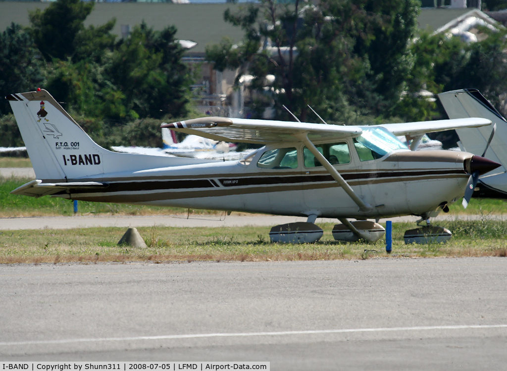 I-BAND, 1979 Cessna R172K Hawk XP C/N R1723081, Parked here...