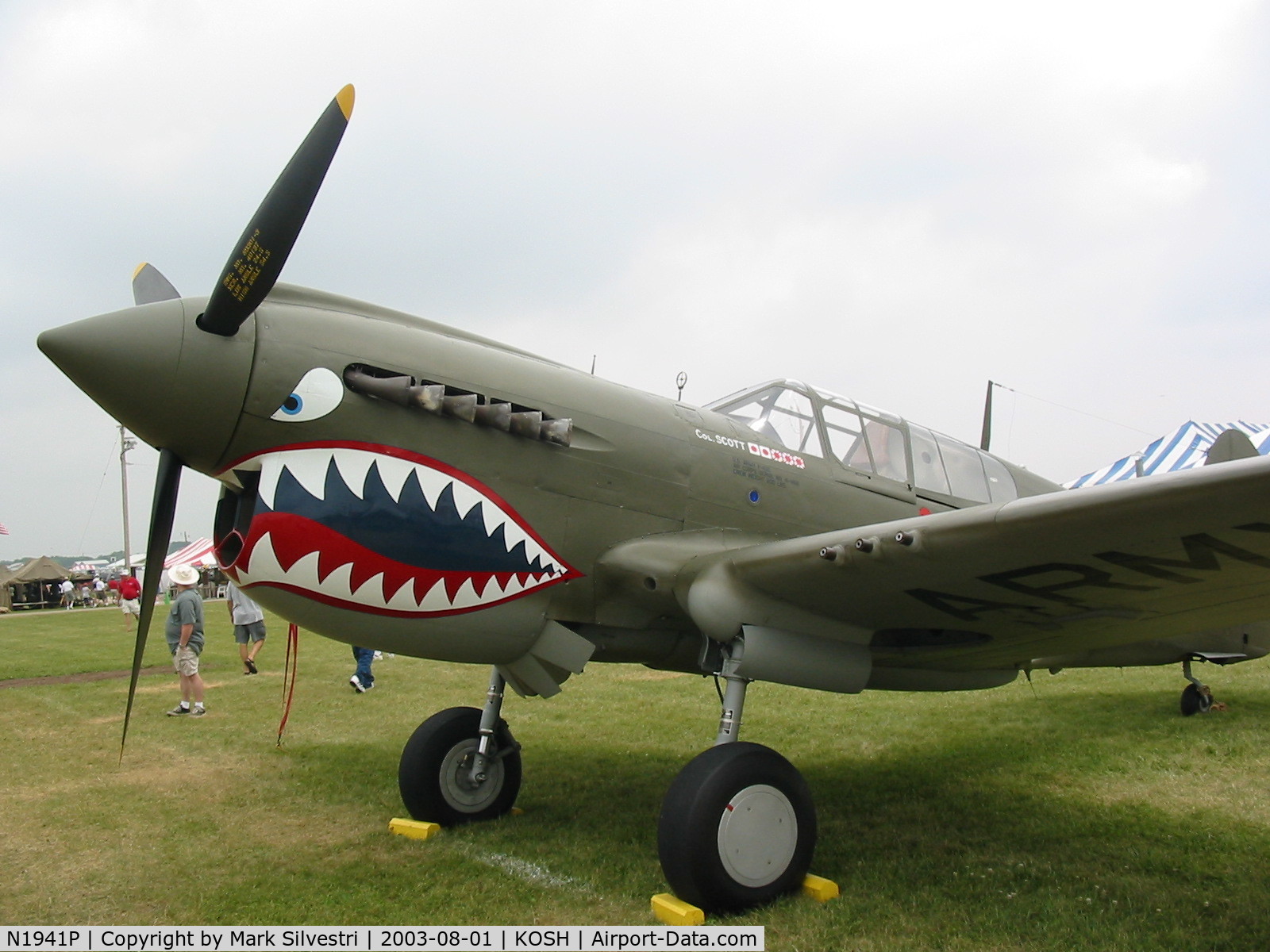 N1941P, 1941 Curtiss P-40E C/N 1025, Oshkosh 2003