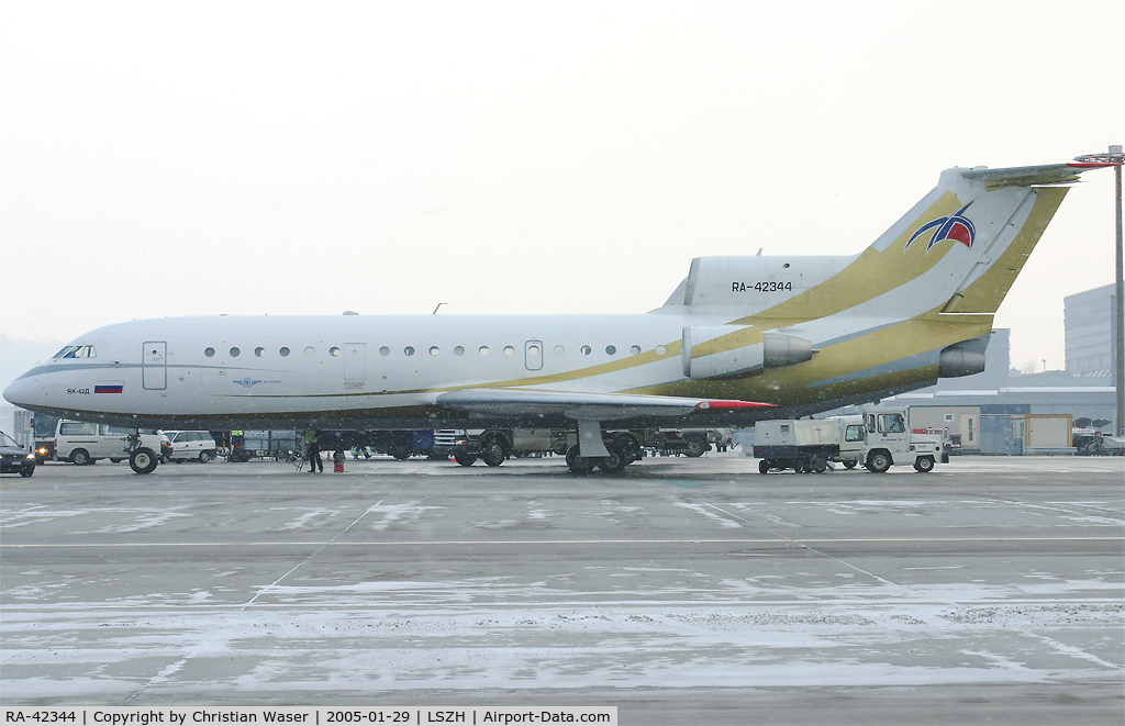 RA-42344, 1987 Yakovlev Yak-42D C/N 4520422708295, untitled