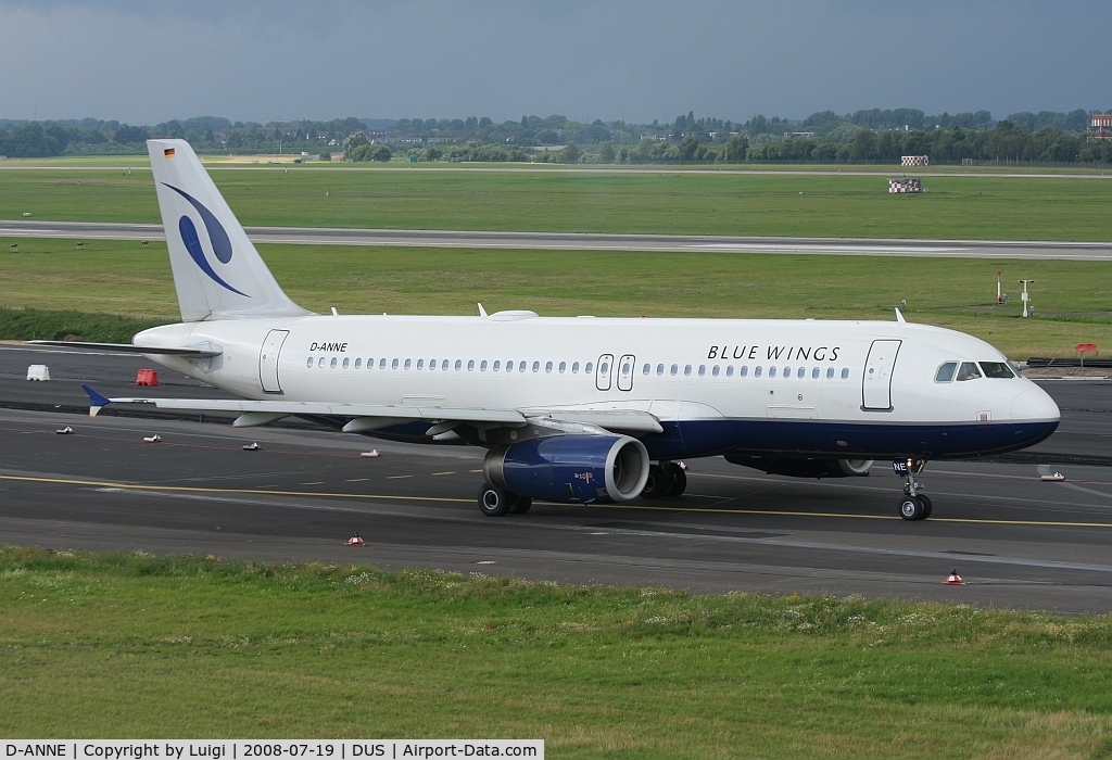 D-ANNE, 2001 Airbus A320-232 C/N 1557, Blue Wings