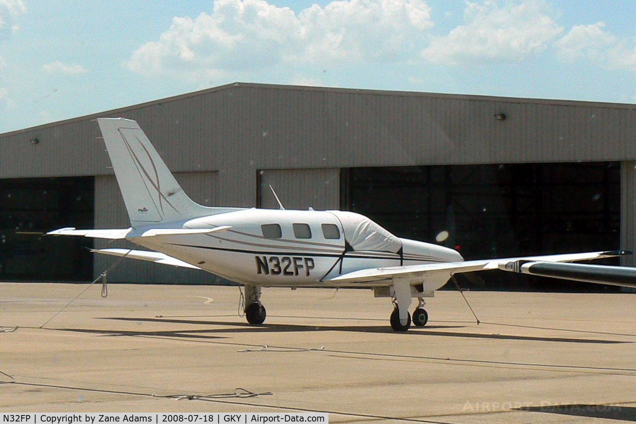 N32FP, 2008 Piper PA-46R-350T Malibu Matrix C/N 4692009, At Arlington Municipal