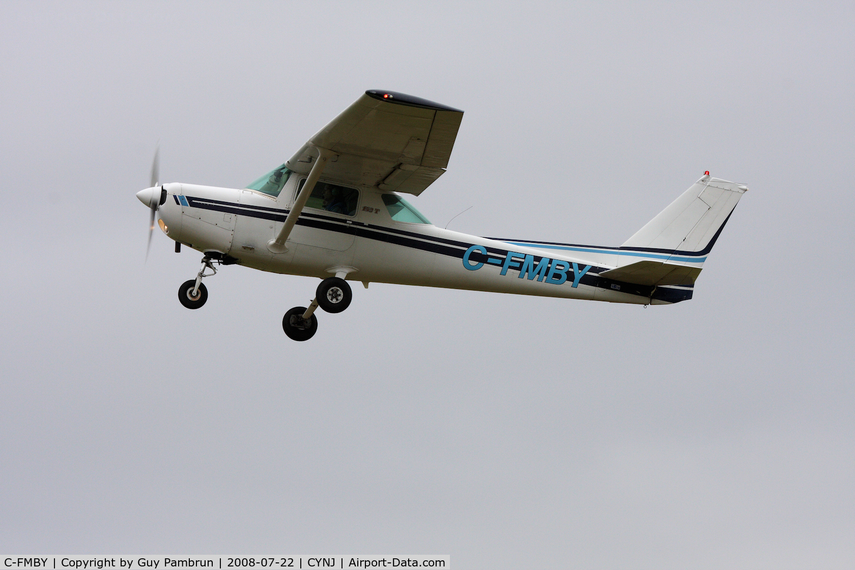 C-FMBY, 1981 Cessna 152 C/N 15285311, Student taking off
