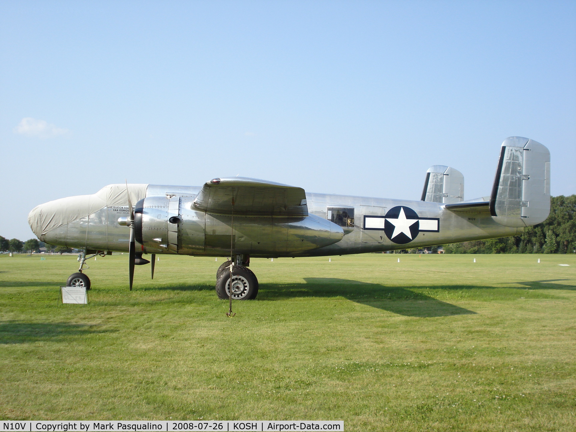 N10V, 1943 North American B-25H Mitchell C/N 98-21433, North American B-25H