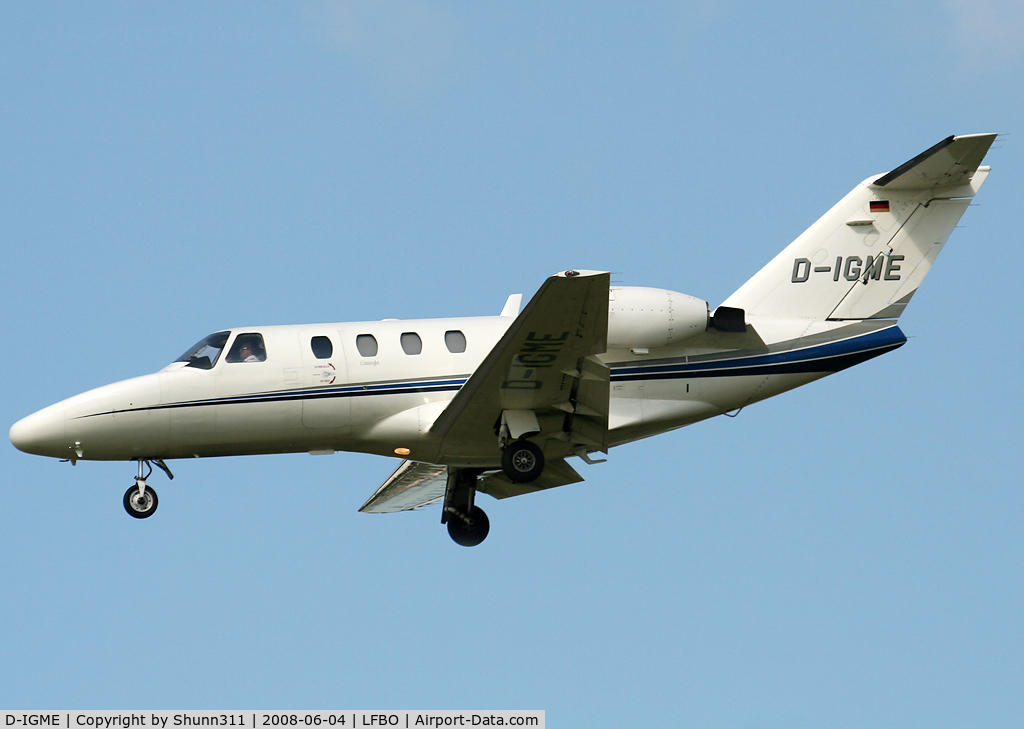 D-IGME, 1998 Cessna 525 CitationJet C/N 525-0279, Landing rwy 32L