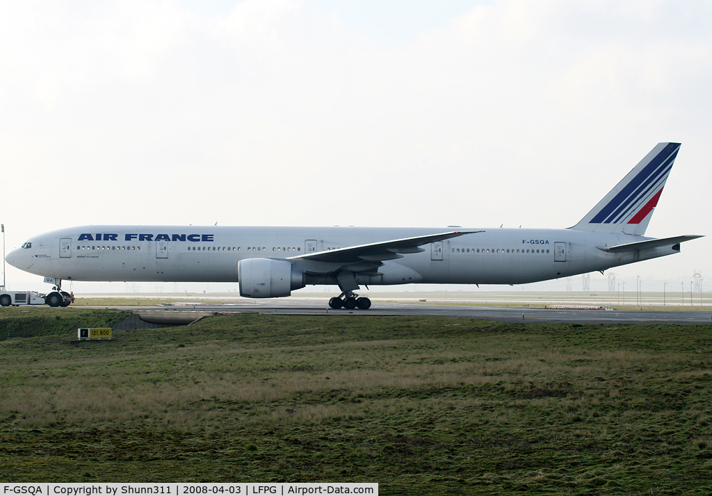 F-GSQA, 2004 Boeing 777-328/ER C/N 32723, Trackted to the south...