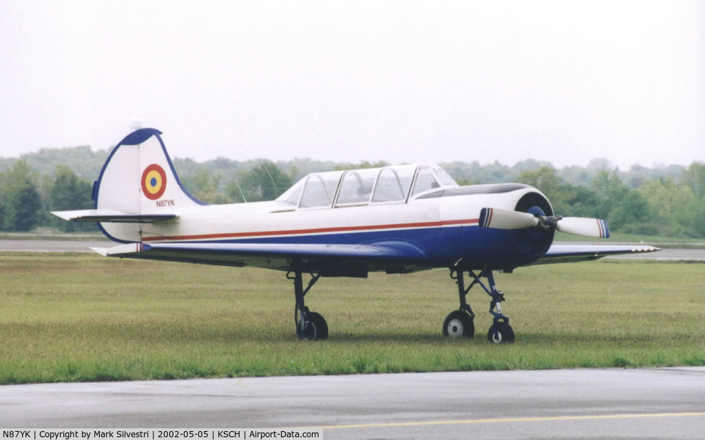 N87YK, 1987 Yakovlev Yak-52 C/N 878008, Schenectady 2002
