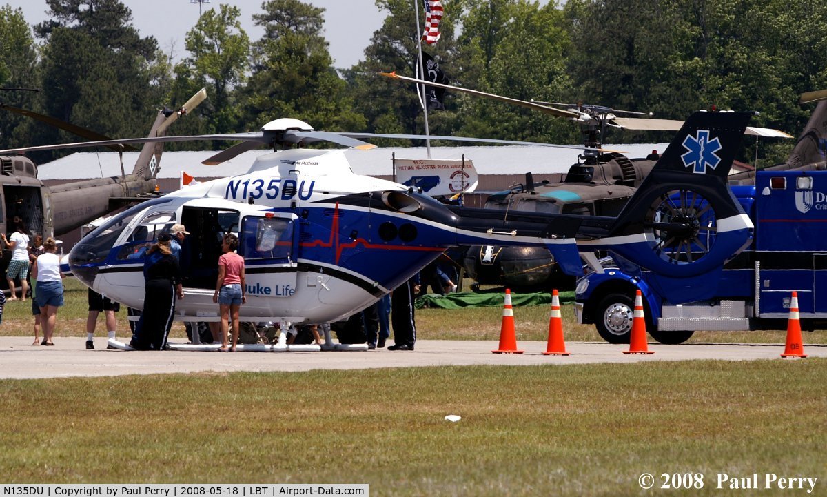 N135DU, 2007 Eurocopter EC-135T-2+ C/N 0554, Displayed with the ground ambulance as well