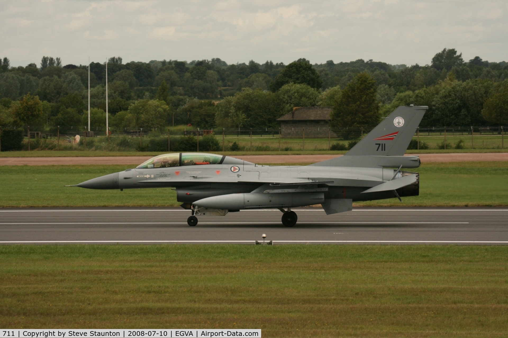711, 1989 General Dynamics F-16BM Fighting Falcon C/N 6L-13, Taken at the Royal International Air Tattoo 2008 during arrivals and departures (show days cancelled due to bad weather)