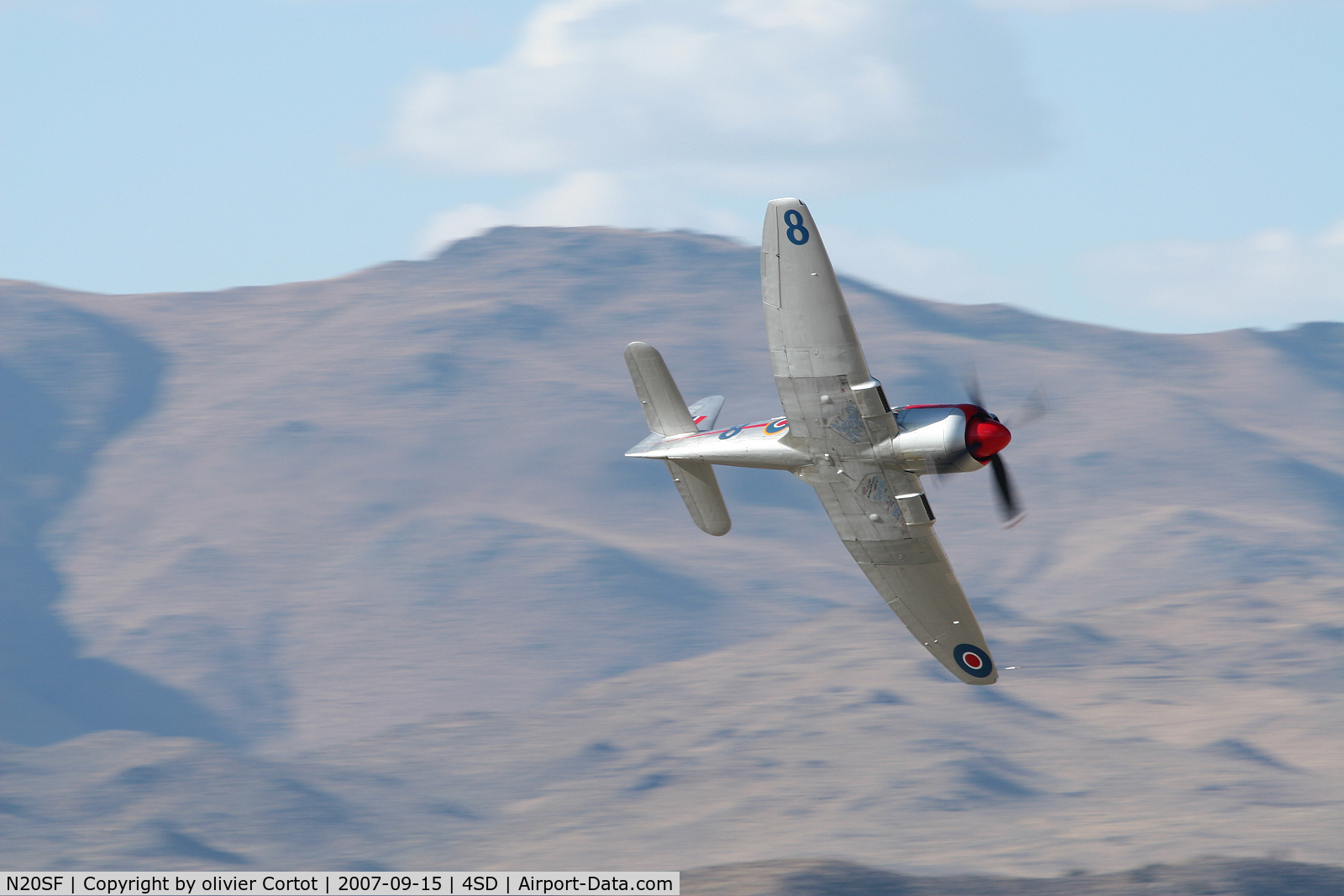 N20SF, 1956 Hawker Sea Fury T.20 C/N ES.9505, full speed over reno