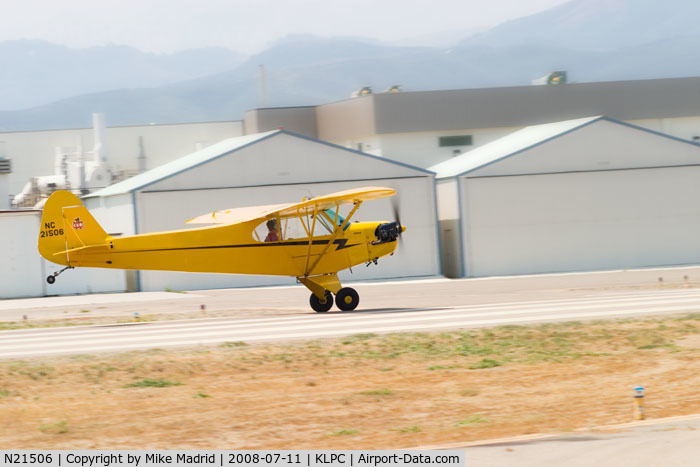 N21506, 1938 Piper J3C-65 Cub Cub C/N 2364, Landing West Coast Piper Cub Fly-in Lompoc 2008