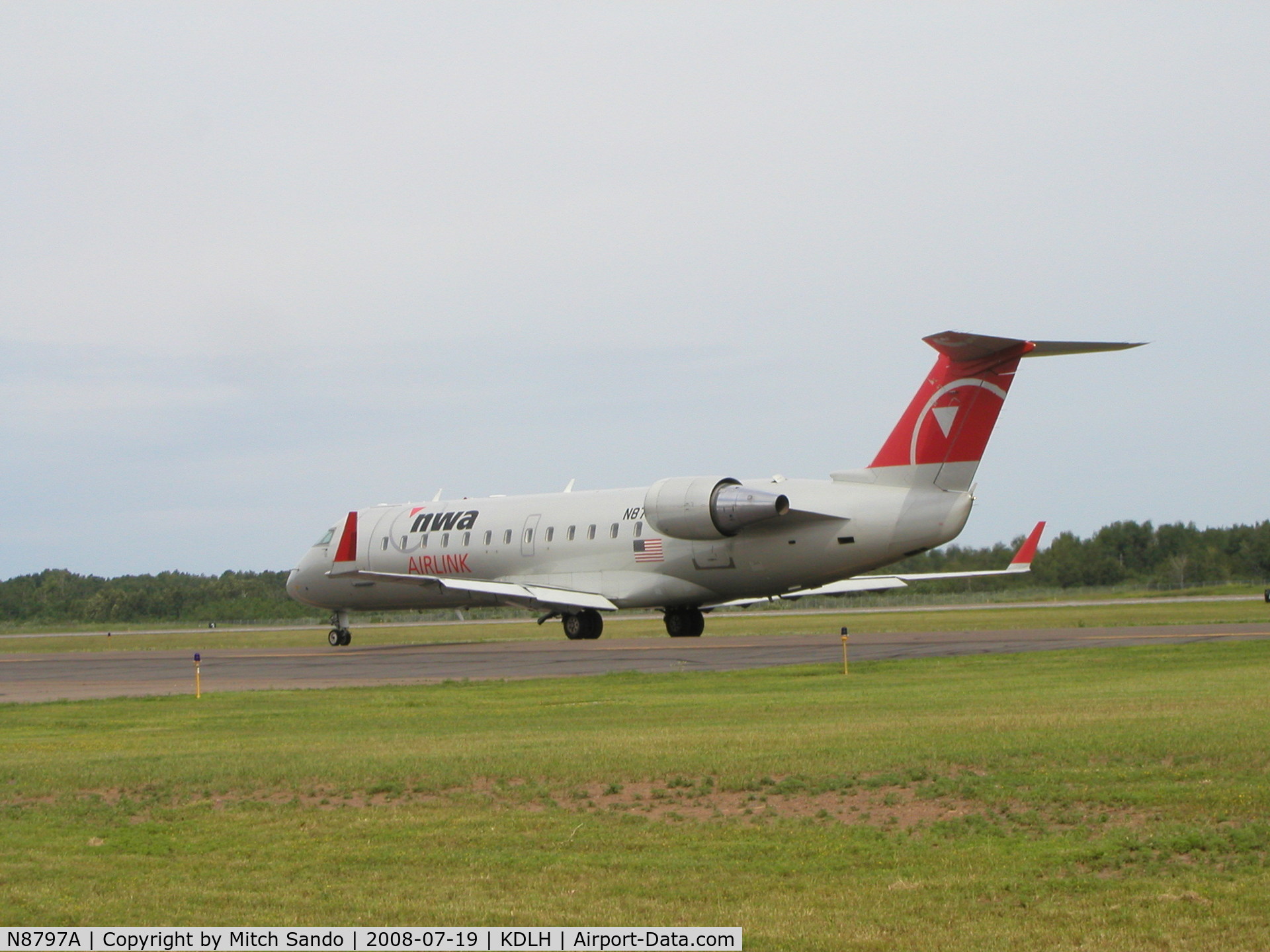 N8797A, 2003 Bombardier CRJ-200 (CL-600-2B19) C/N 7797, Duluth Air and Aviation Expo 2008.