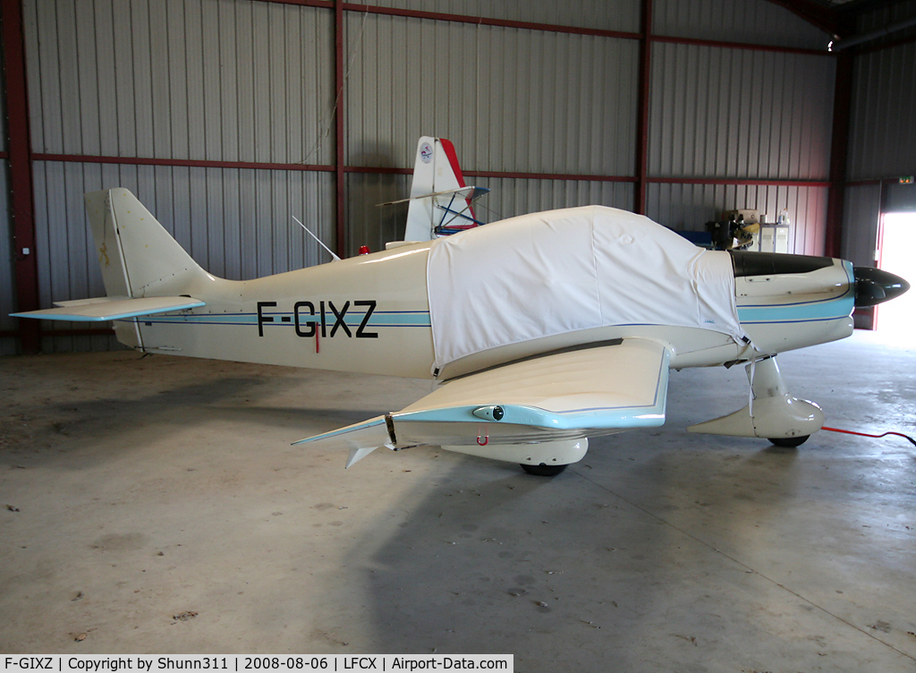 F-GIXZ, Robin DR-315 Petit Prince C/N 364, Inside Airclub's hangar...