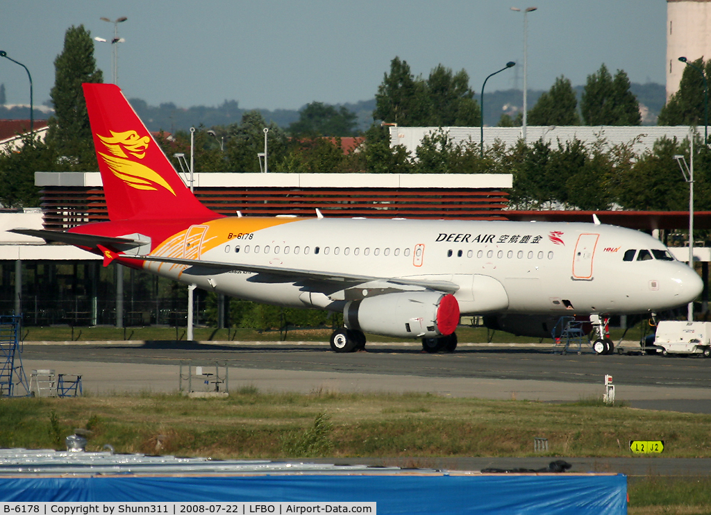 B-6178, 2008 Airbus A319-132 C/N 3548, Waiting at Air France facility...