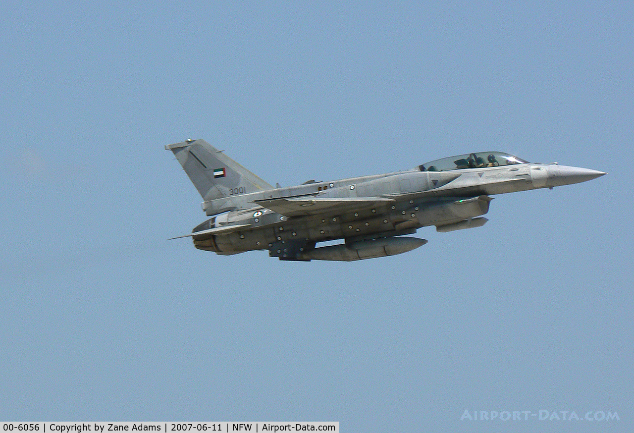 00-6056, 2000 Lockheed Martin F-16F Fighting Falcon C/N RF-1, UAE (3001)  F-16F Block 60 out for a test flight at Lockheed Martin.