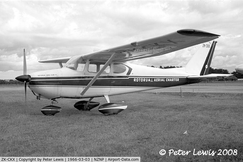 ZK-CKX, 1960 Cessna 172A C/N 47376, Rotorua AC