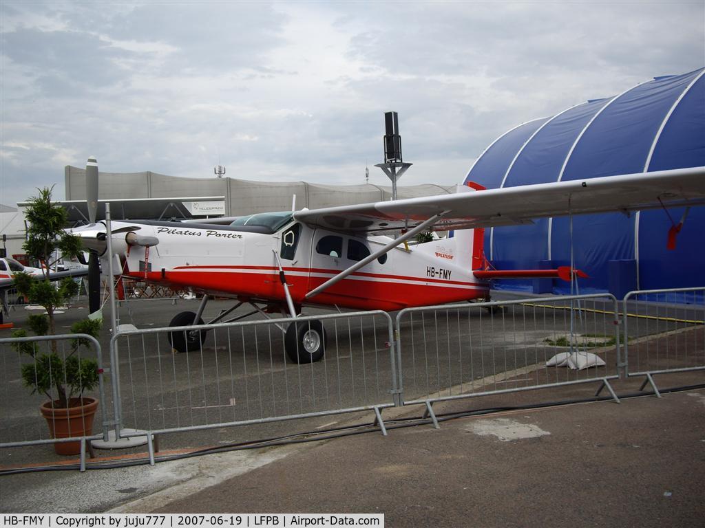 HB-FMY, 1997 Pilatus PC-6/B2-H4 Turbo Porter C/N 955, on display during Le Bourget 2007