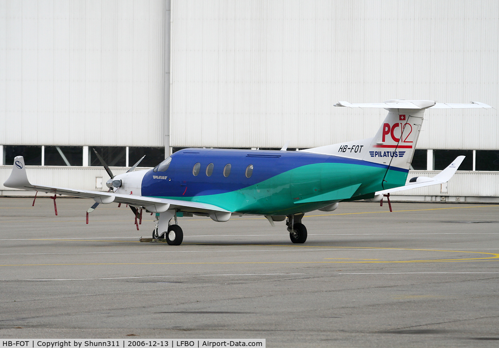 HB-FOT, 1995 Pilatus PC-12/45 C/N 121, Parked at the General Aviation area...