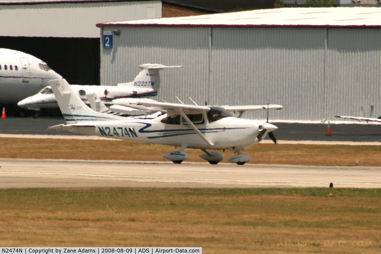 N2474N, 2001 Cessna 182T Skylane C/N 18280980, At Dallas Addison