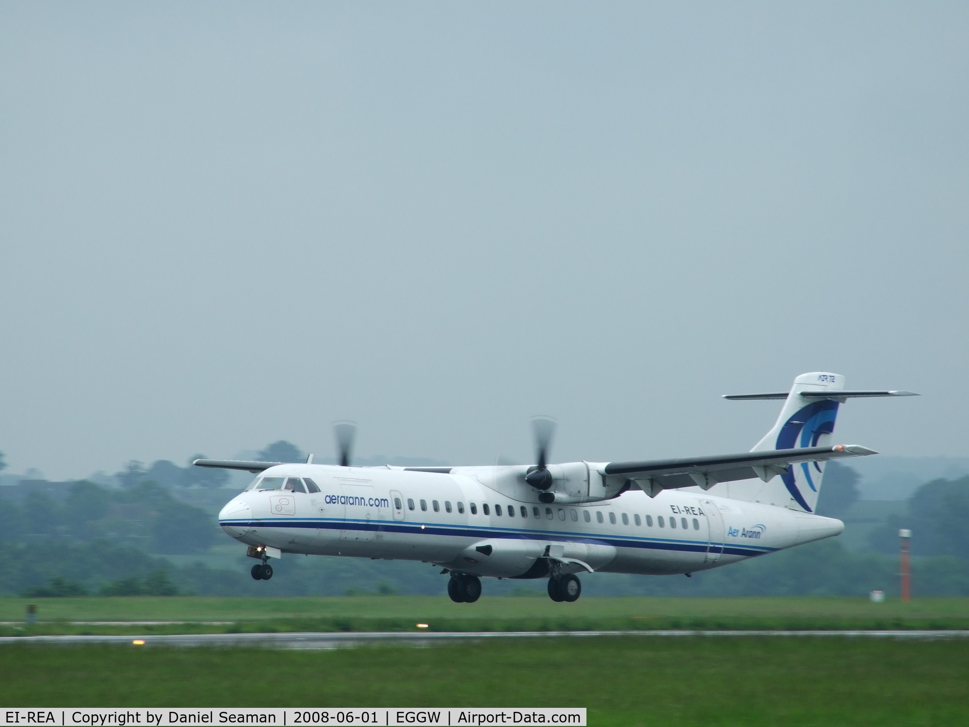 EI-REA, 1995 ATR 72-202 C/N 441, 1 of 2 in 10 mins