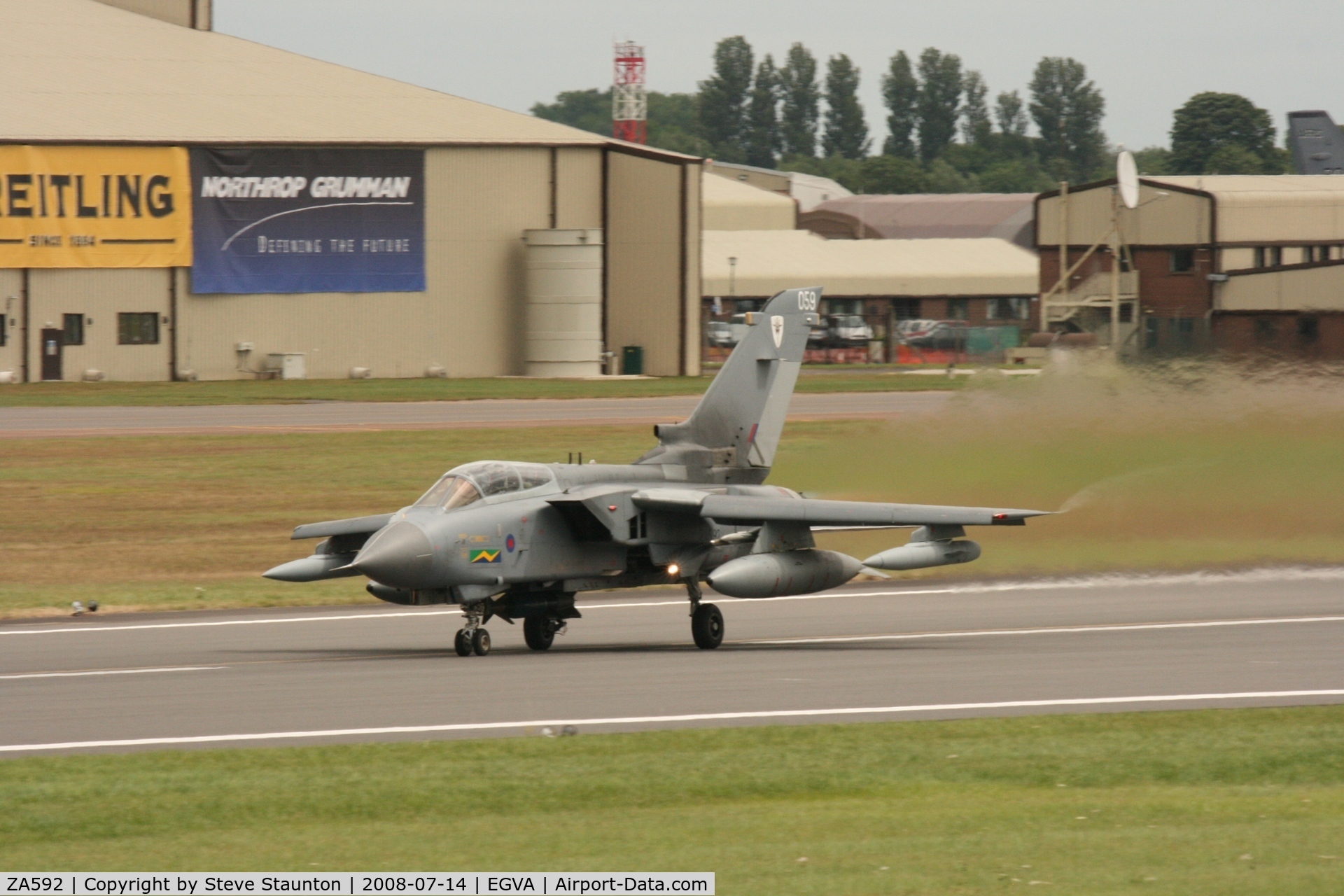 ZA592, 1982 Panavia Tornado GR.4 C/N 105/BS035/3056, Taken at the Royal International Air Tattoo 2008 during arrivals and departures (show days cancelled due to bad weather)