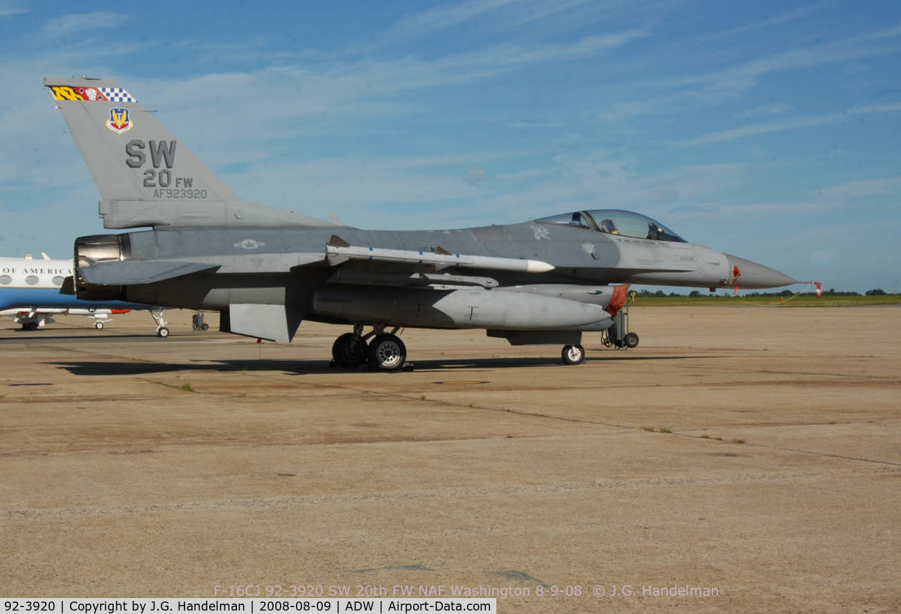 92-3920, Lockheed F-16C Fighting Falcon C/N CC-162, F-16CJ 92-3920 at NAF Washington