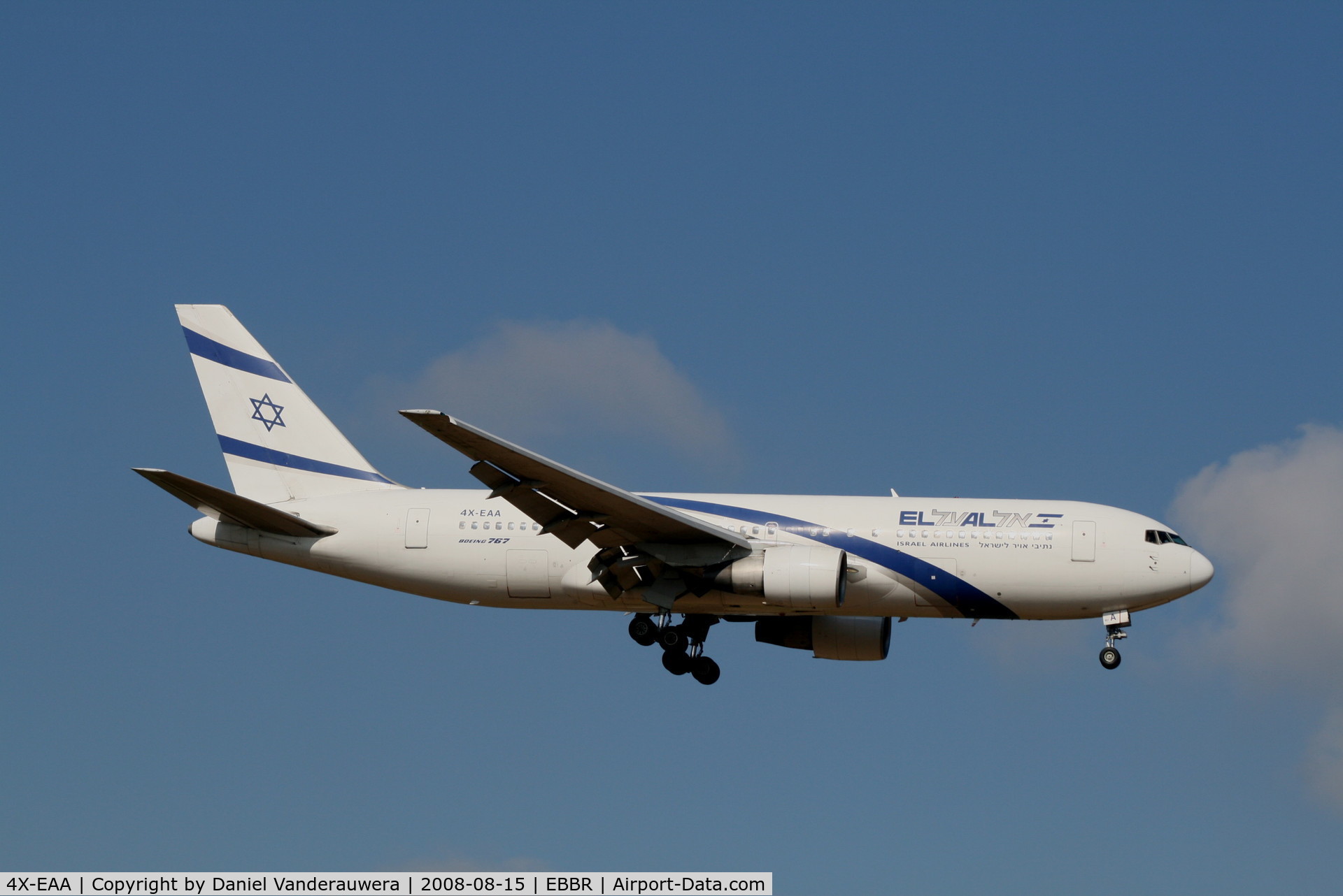 4X-EAA, 1983 Boeing 767-258 C/N 22972, descending to rwy 02